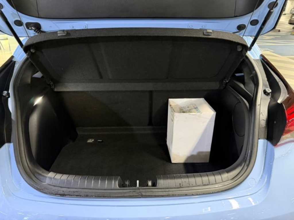HYUNDAI Veloster 2019 skyblue - Importación desde Corea - HF Imports Iquique - Foto 18