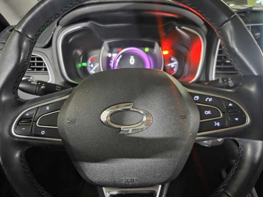 SAMSUNG QM6 - Vista 5