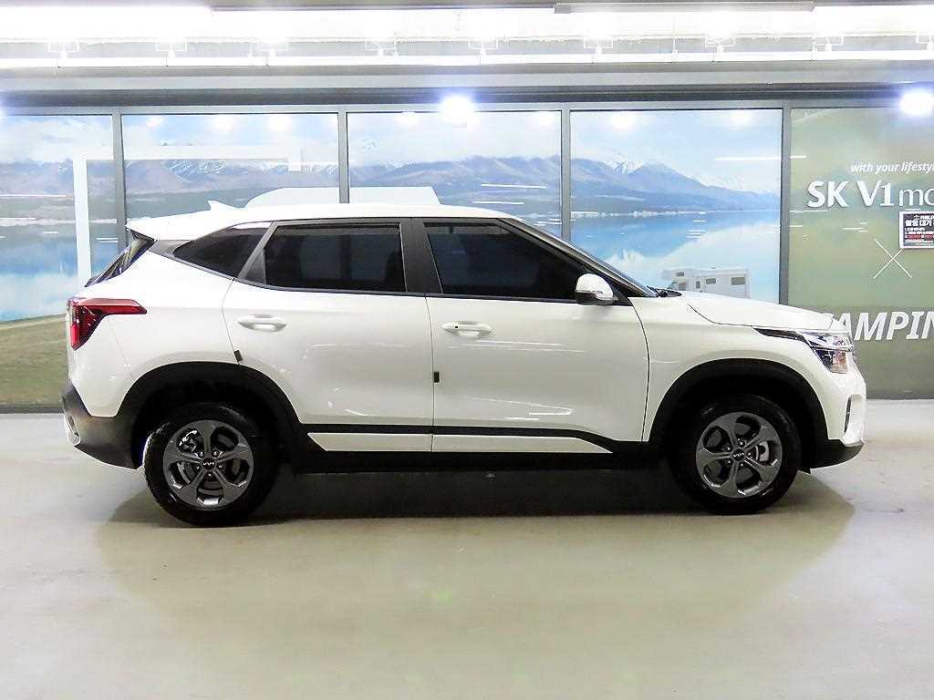 KIA Seltos - Vista 3