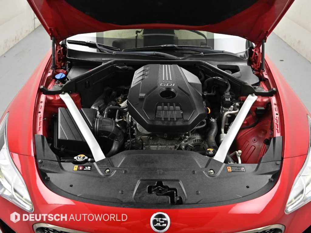 KIA Stinger - Vista 6