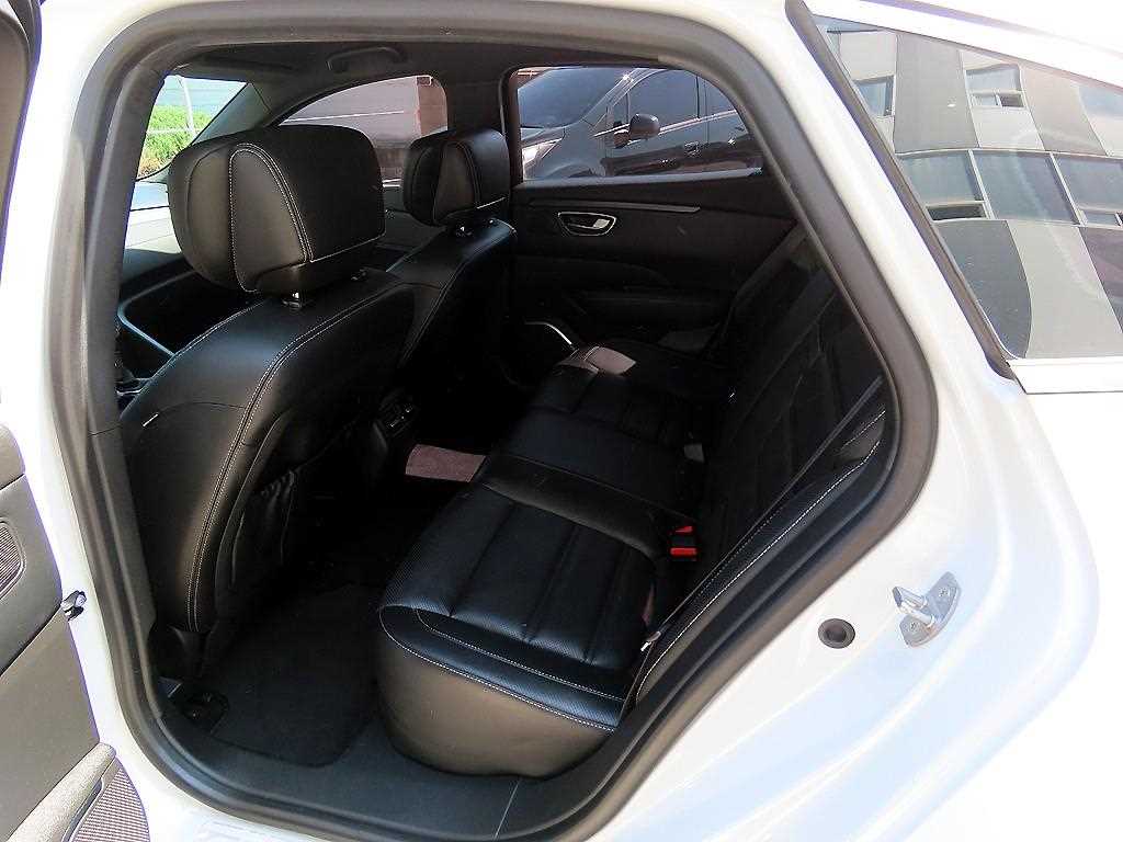 SAMSUNG QM6 - Vista 6