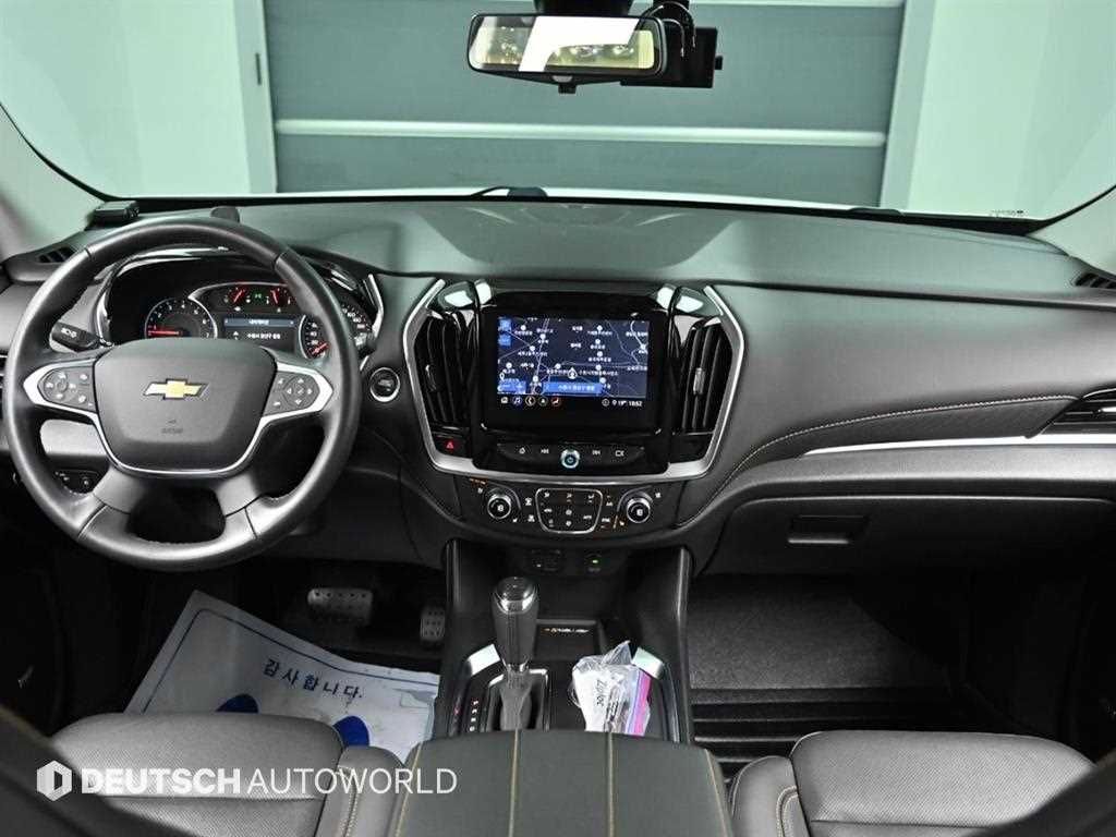 Chevrolet Travers - Vista 7