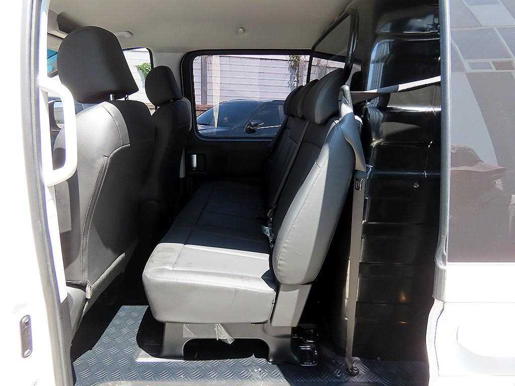 HYUNDAI Staria - Vista 6
