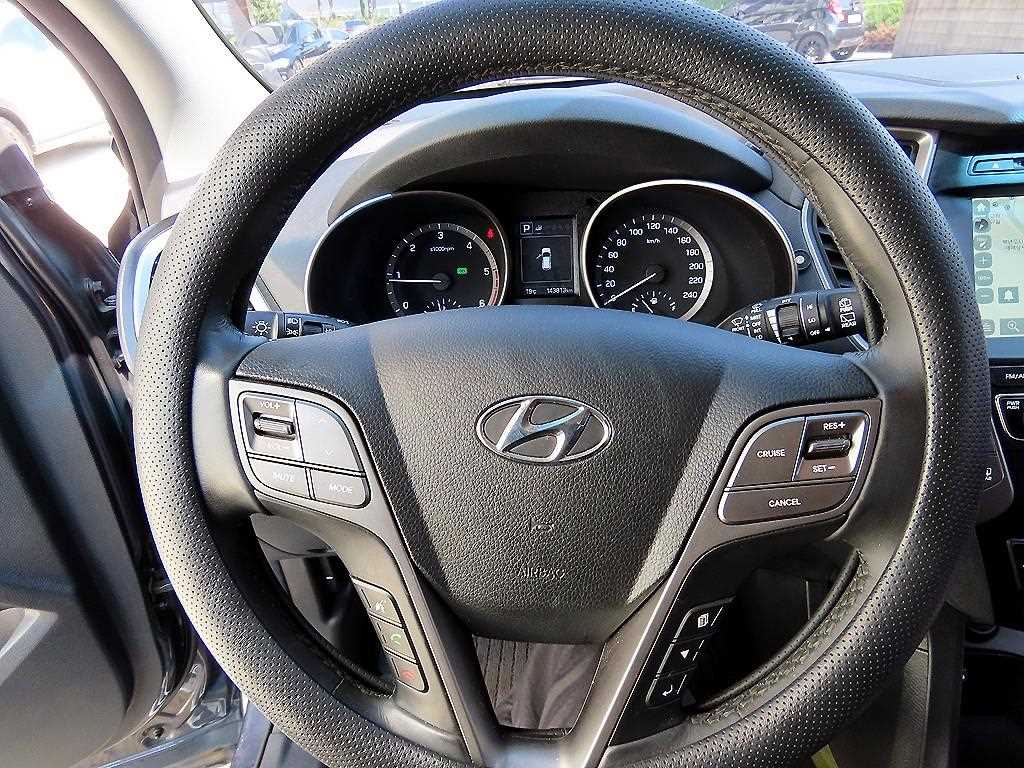 HYUNDAI Santa Fe - Vista 8