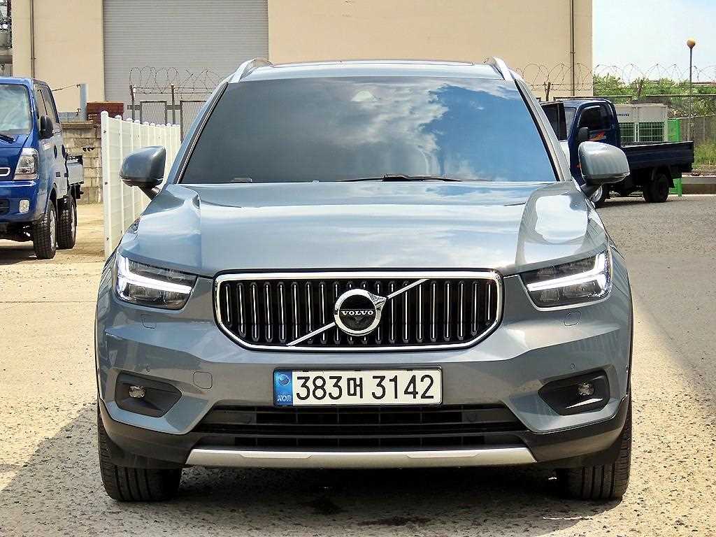 Volvo XC40 2021 Gris - Importación desde Corea - HF Imports Iquique - Foto 1