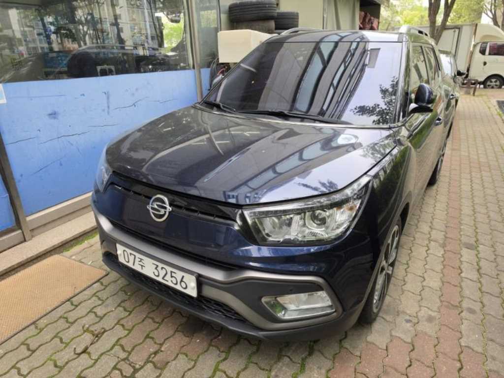 Ssangyong Tivoli 2018 - Importación desde Corea - HF Imports Iquique - Foto 1