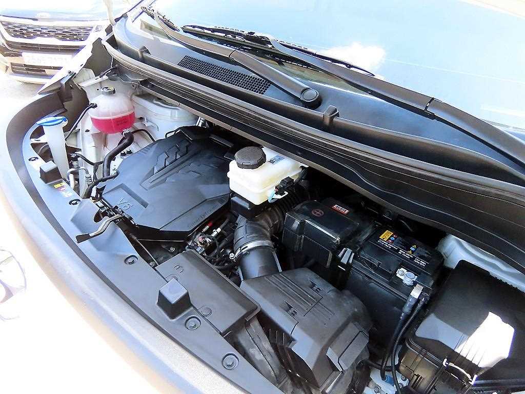 HYUNDAI Staria 2024 Blanco - Importación desde Corea - HF Imports Iquique - Foto 18