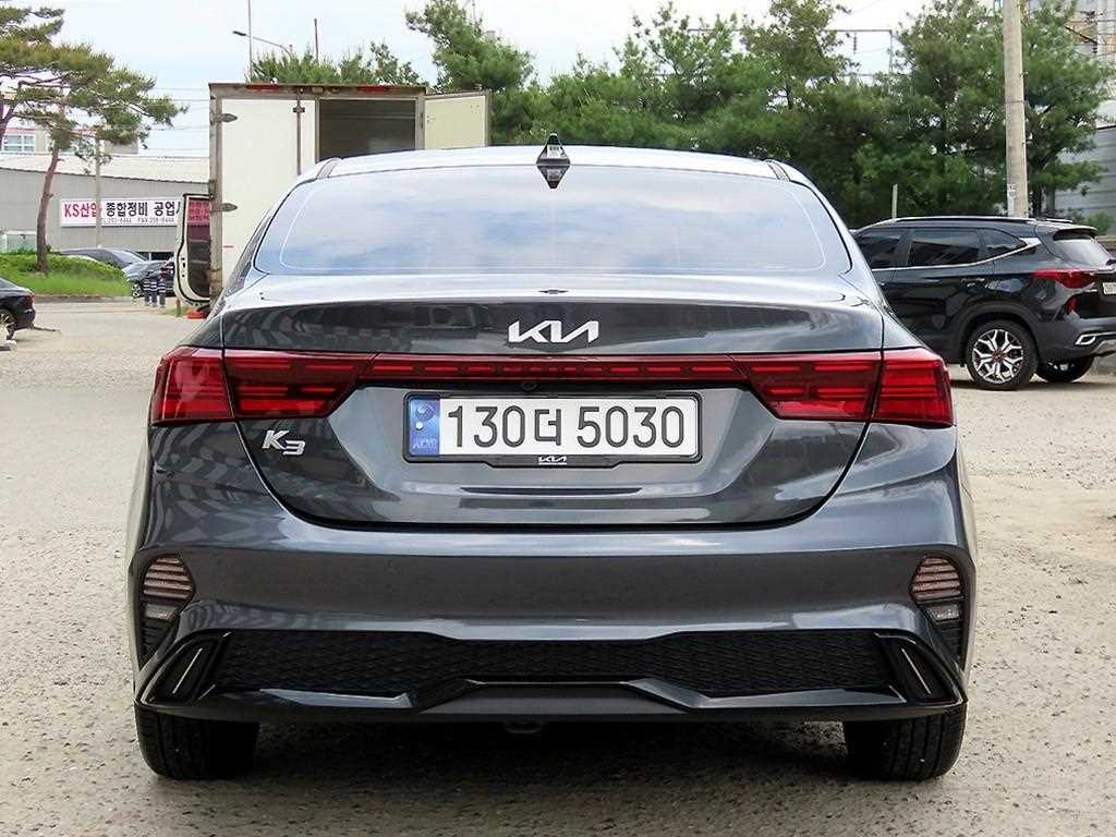 KIA K3 - Vista 4