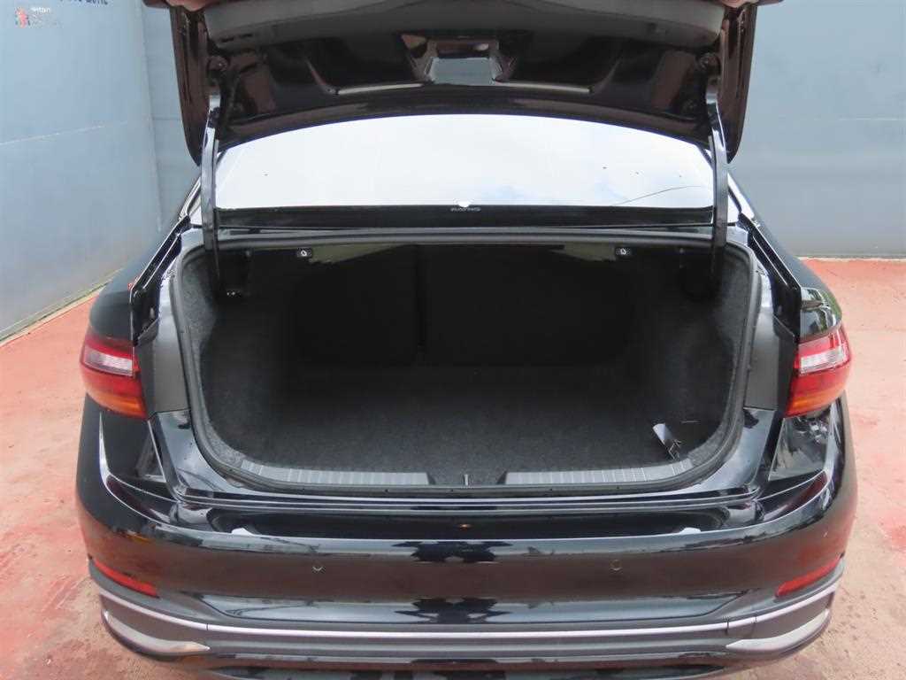 Volkswagen Jetta - Vista 5