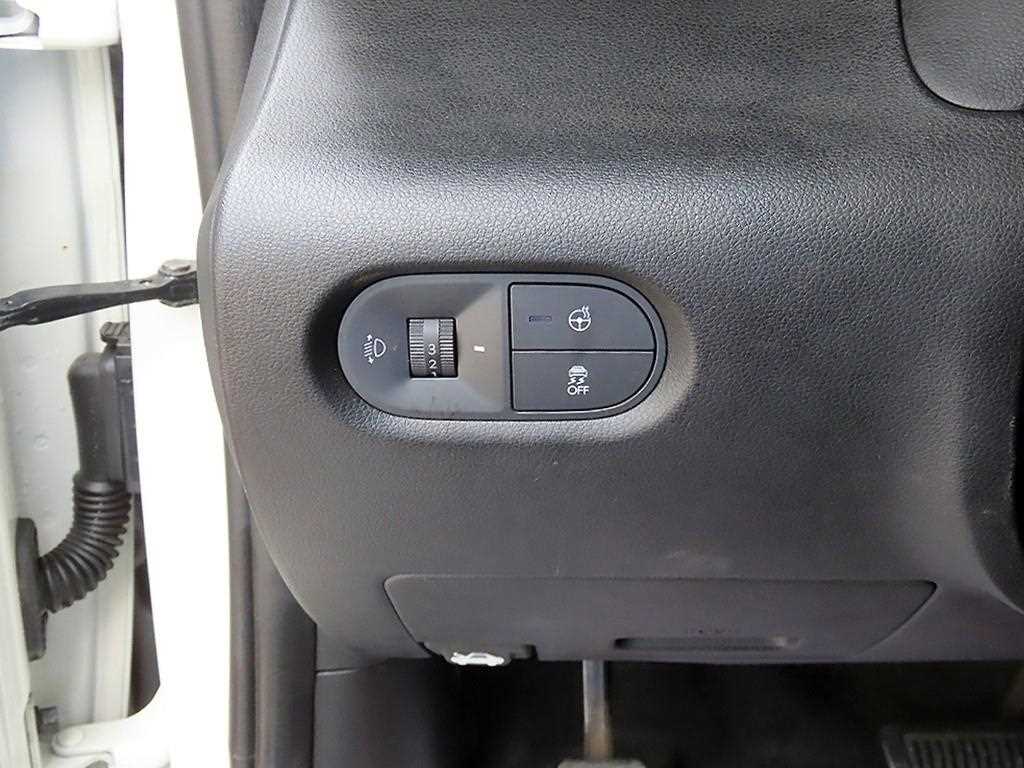 HYUNDAI Casper - Vista 12