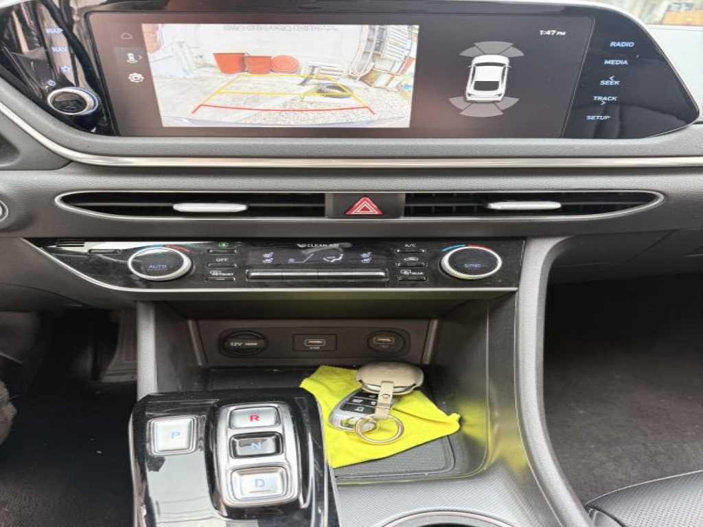 HYUNDAI Sonata - Vista 6