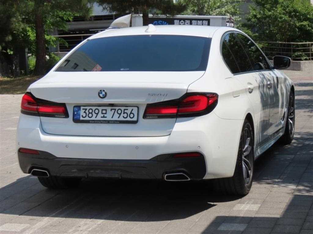 BMW 5 Series - Vista 3