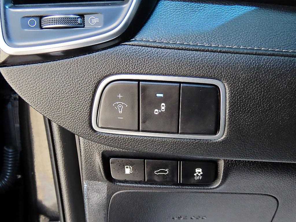 HYUNDAI Grandeur - Vista 12