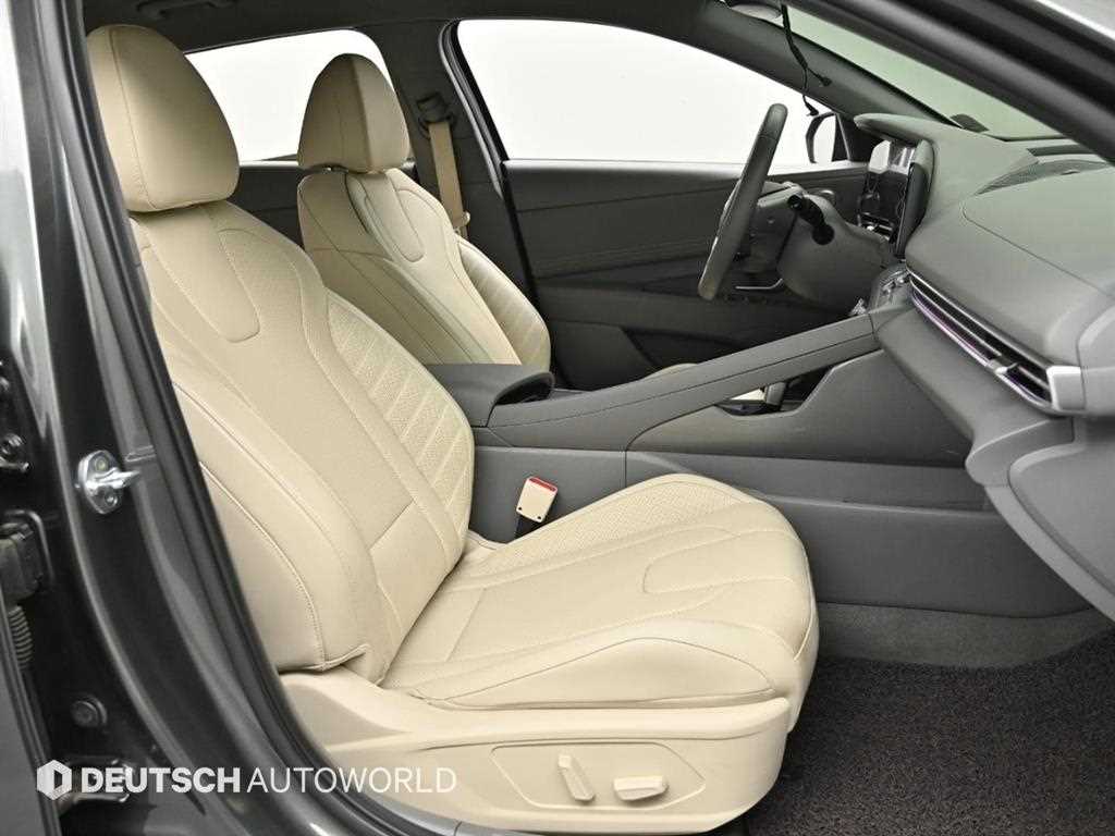 HYUNDAI Avante - Vista 10