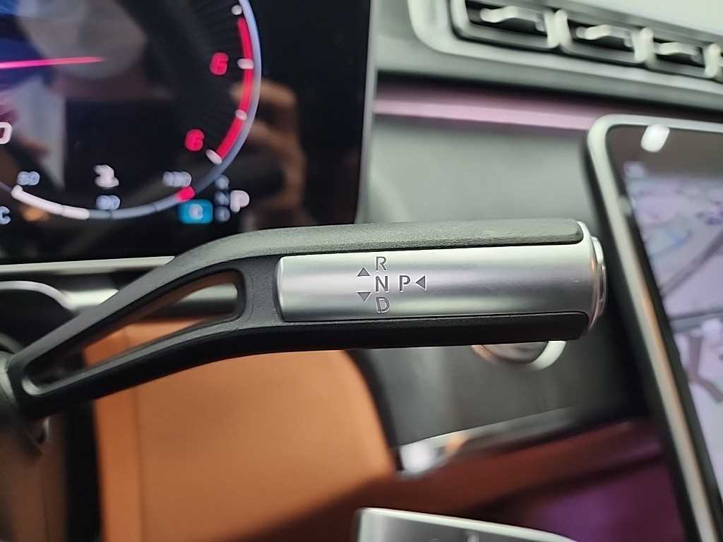 Mercedes Benz S Class - Vista 8