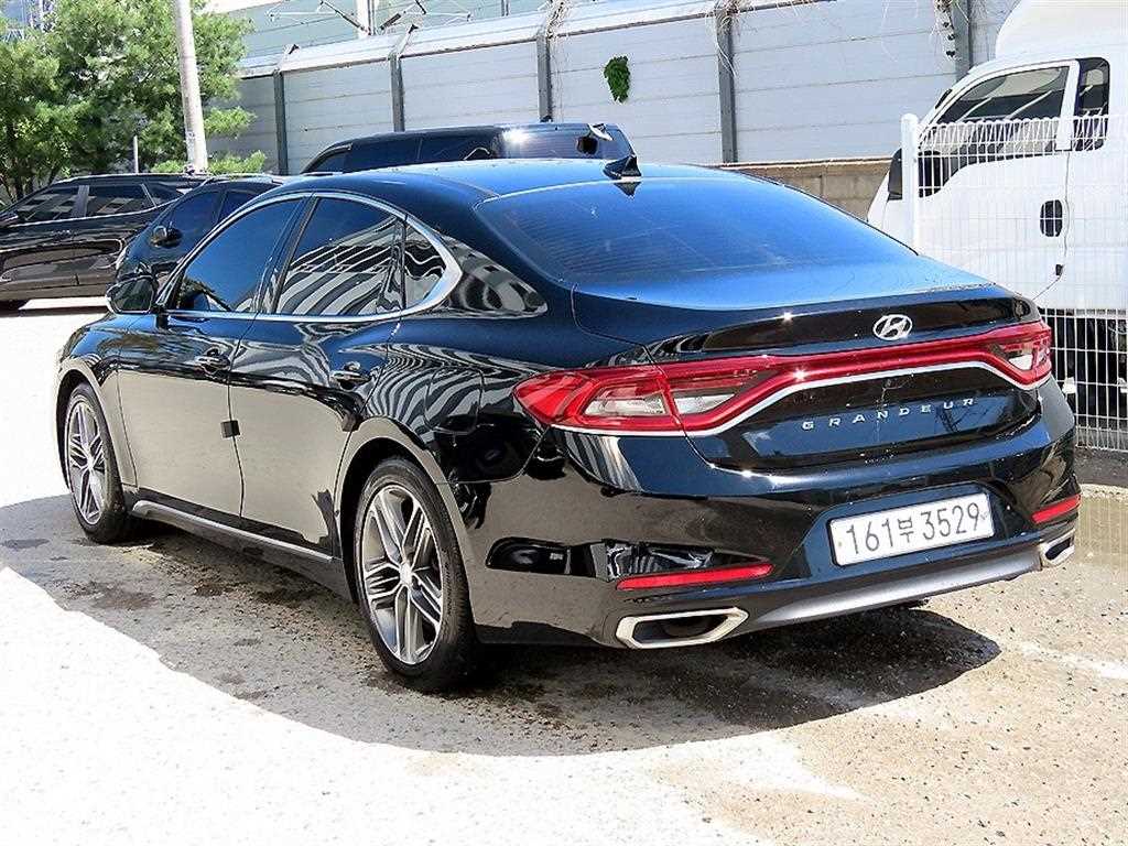 HYUNDAI Grandeur - Vista 3