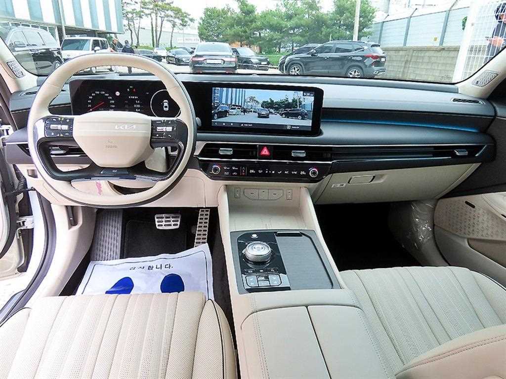 KIA K8 - Vista 7