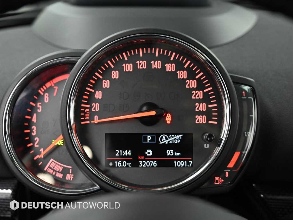 Mini Clubman - Vista 8