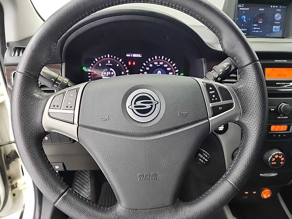 Ssangyong Korando - Vista 9
