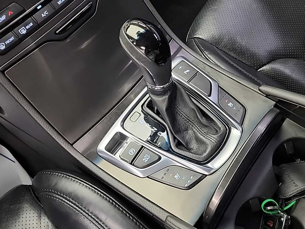 HYUNDAI Grandeur - Vista 8