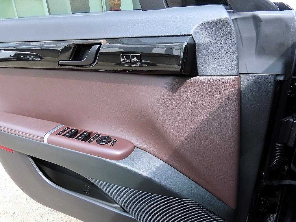HYUNDAI Grandeur - Vista 11