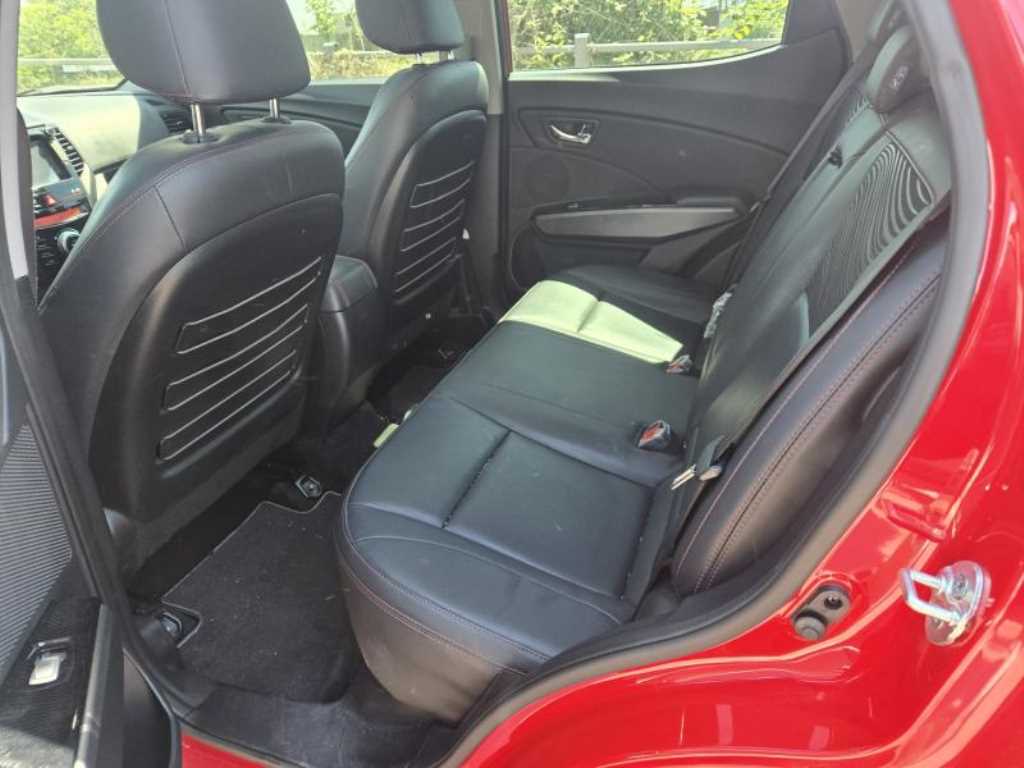 Ssangyong Tivoli 2017 Rojo - Importación desde Corea - HF Imports Iquique - Foto 17