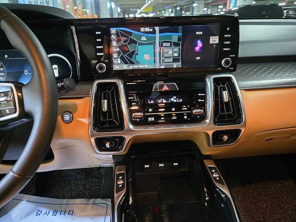 KIA Sorento - Vista 12