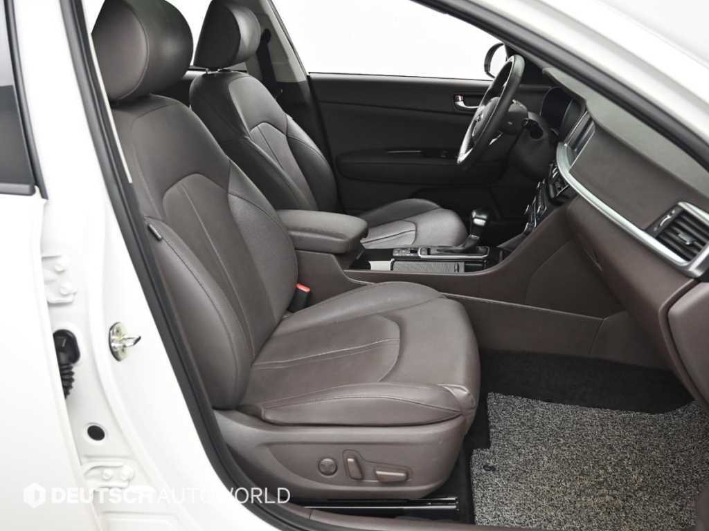 KIA K5 - Vista 10