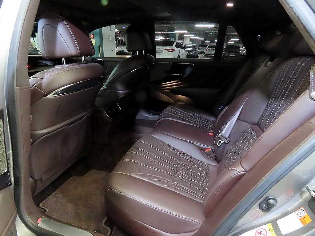 Lexus LS - Vista 7