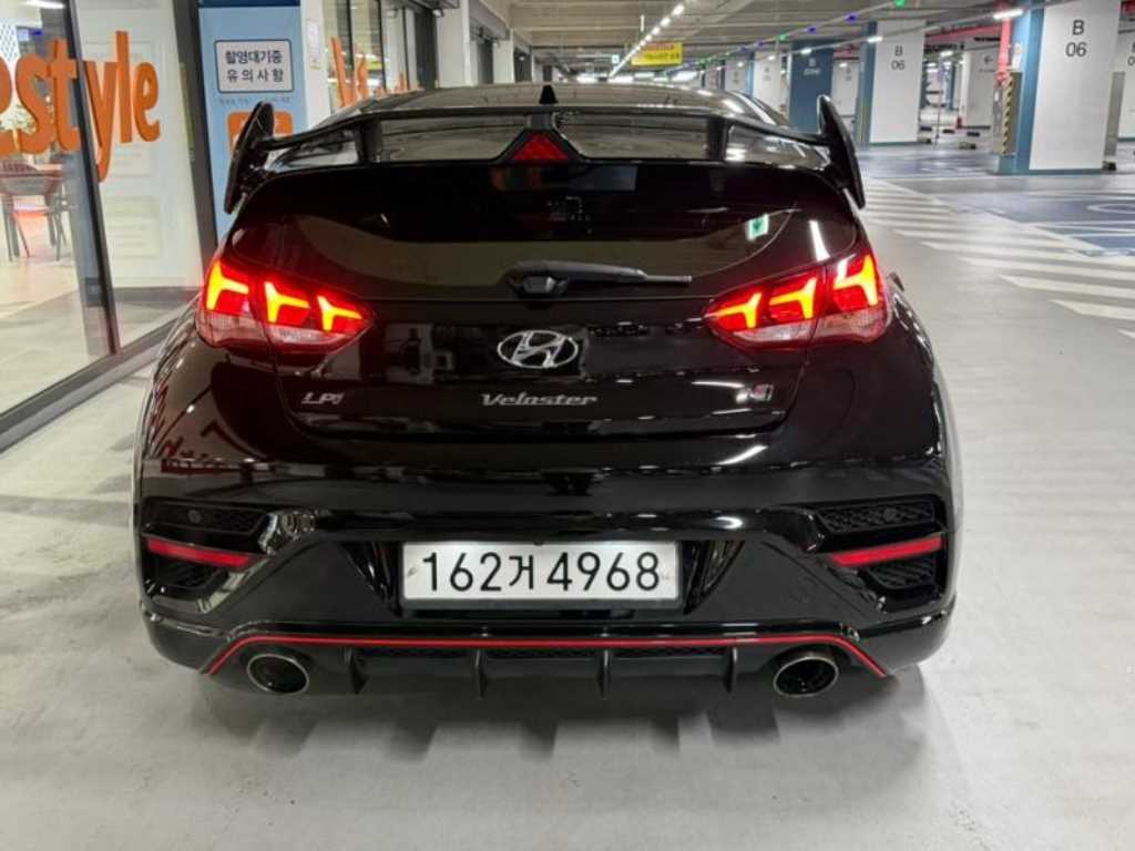 HYUNDAI Veloster - Vista 5