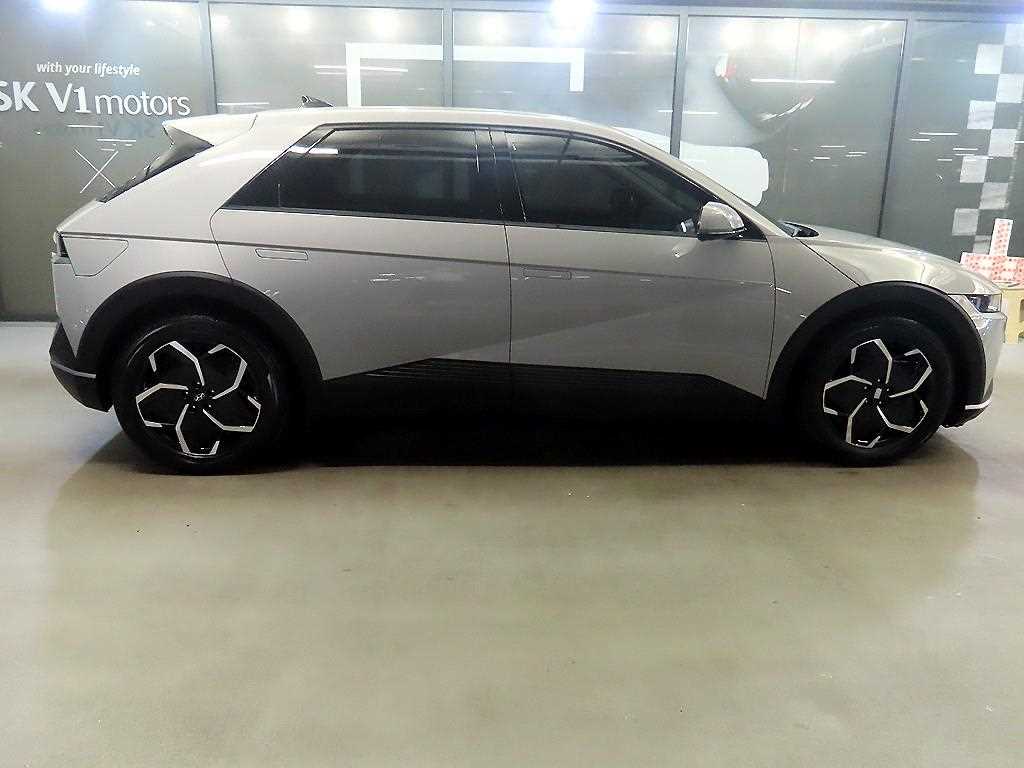 HYUNDAI Ioniq 5 - Vista 3