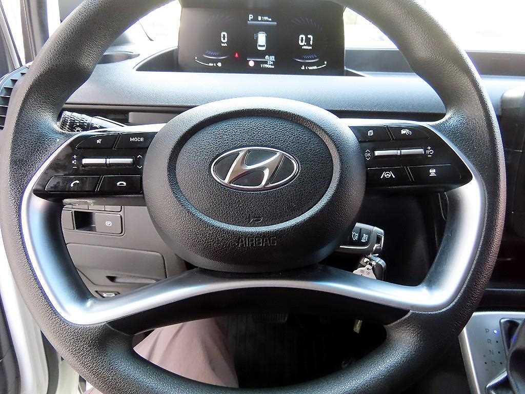 HYUNDAI Staria - Vista 8