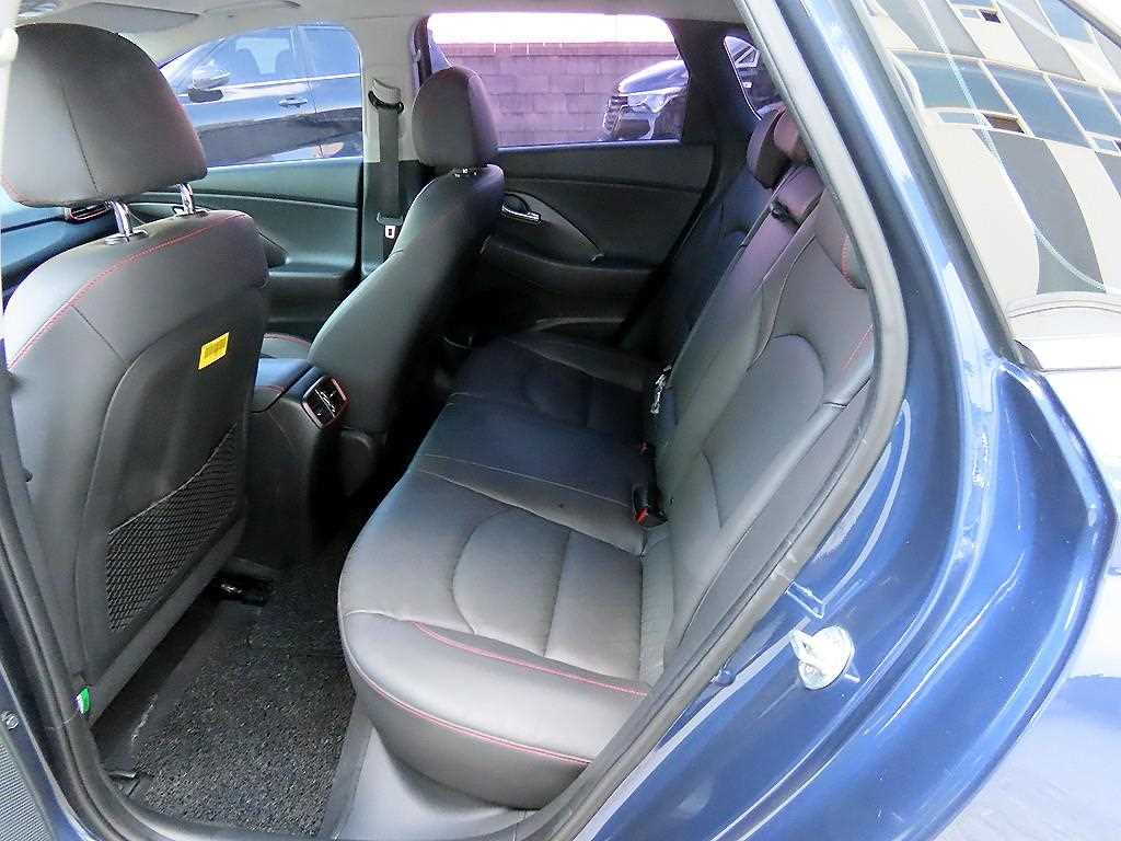 HYUNDAI i30 - Vista 6