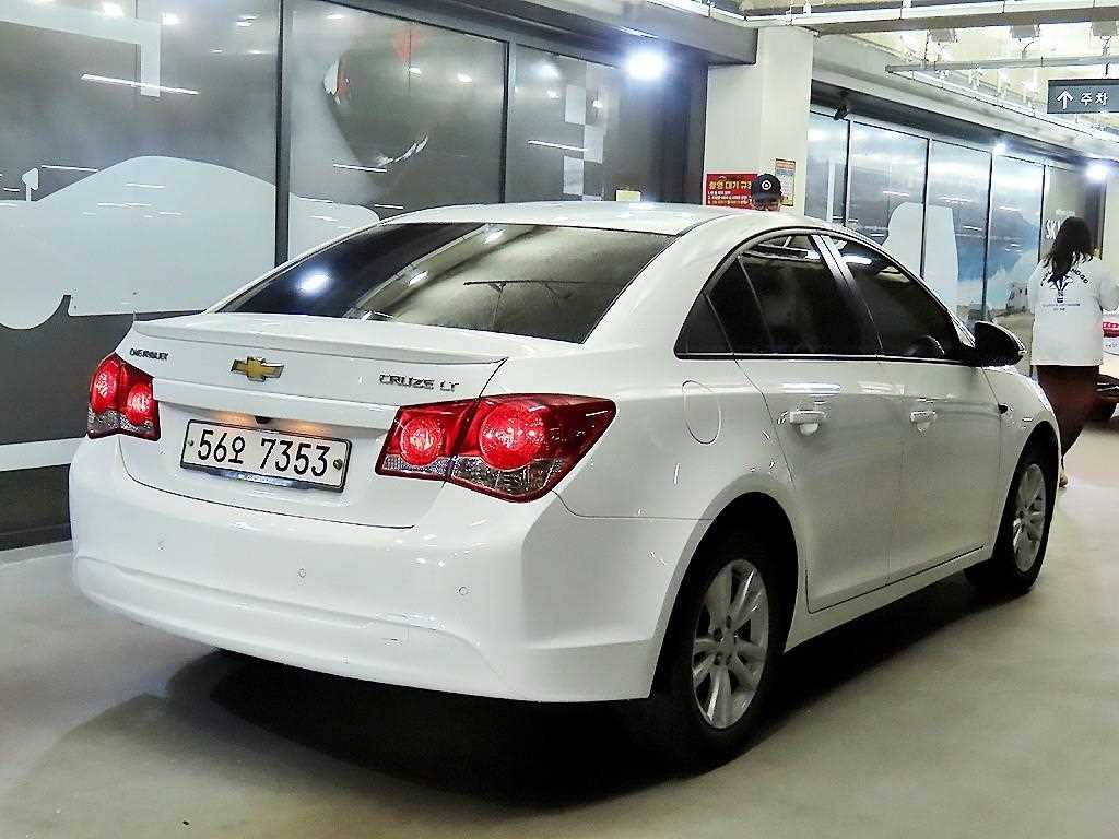 Chevrolet Cruise - Vista 4