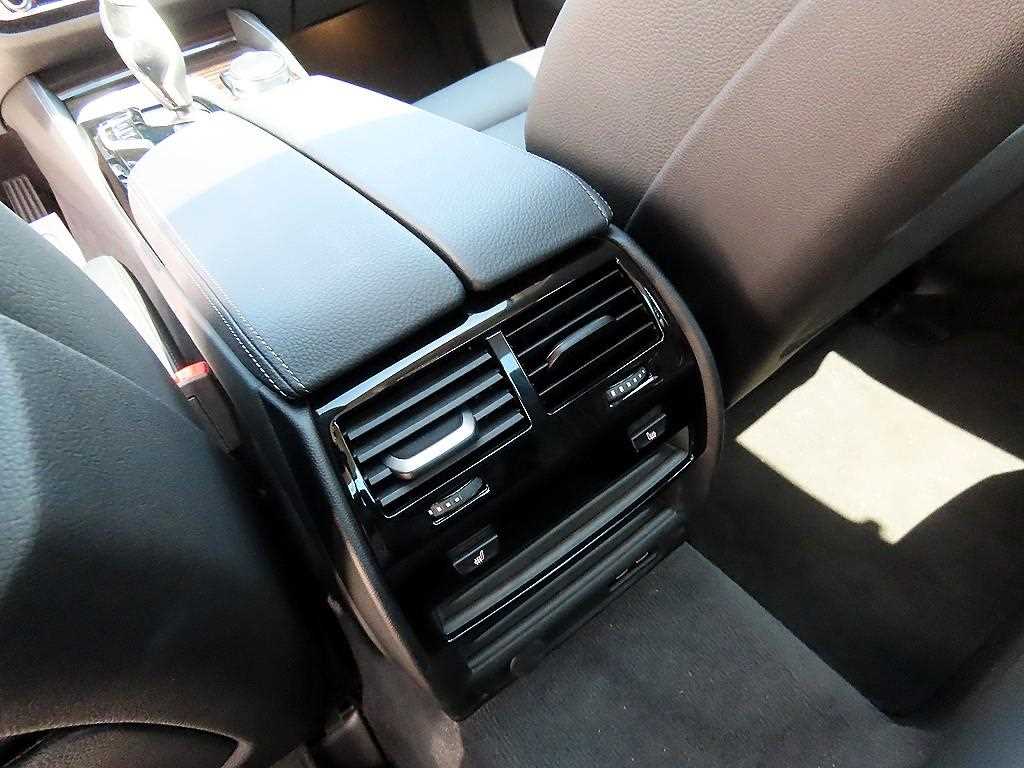 BMW 5 Series 2023 Gris - Importación desde Corea - HF Imports Iquique - Foto 16