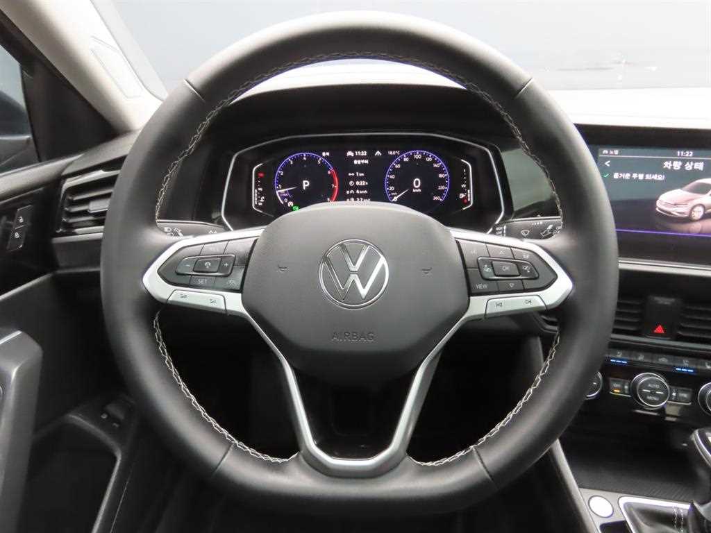 Volkswagen Jetta - Vista 11