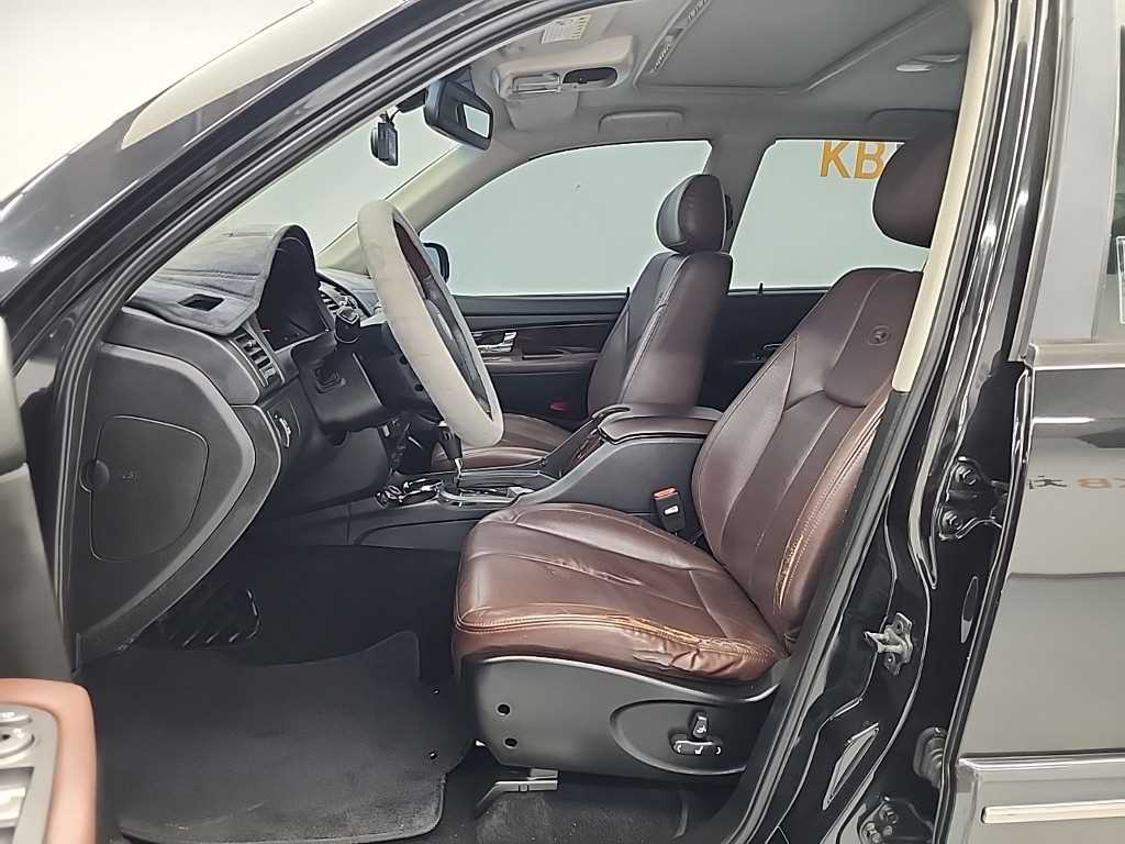 Ssangyong Rexton - Vista 11