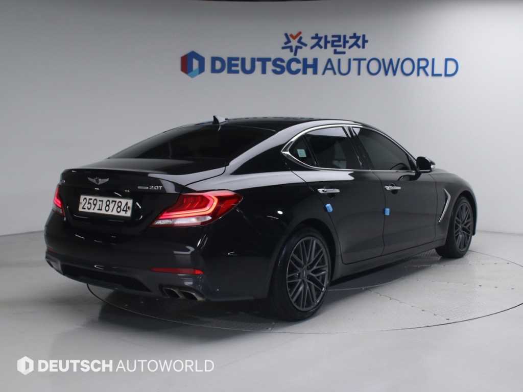 Genesis G70 - Vista 2