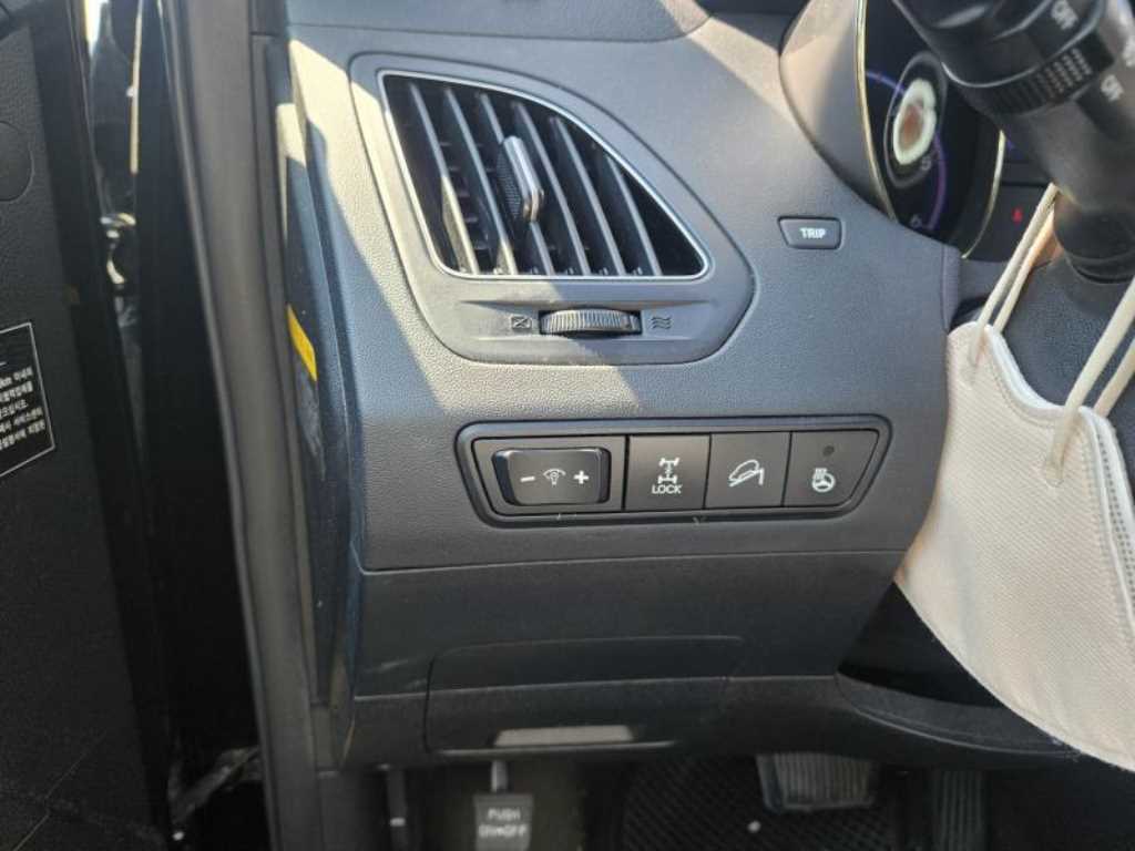 HYUNDAI Tucson - Vista 10