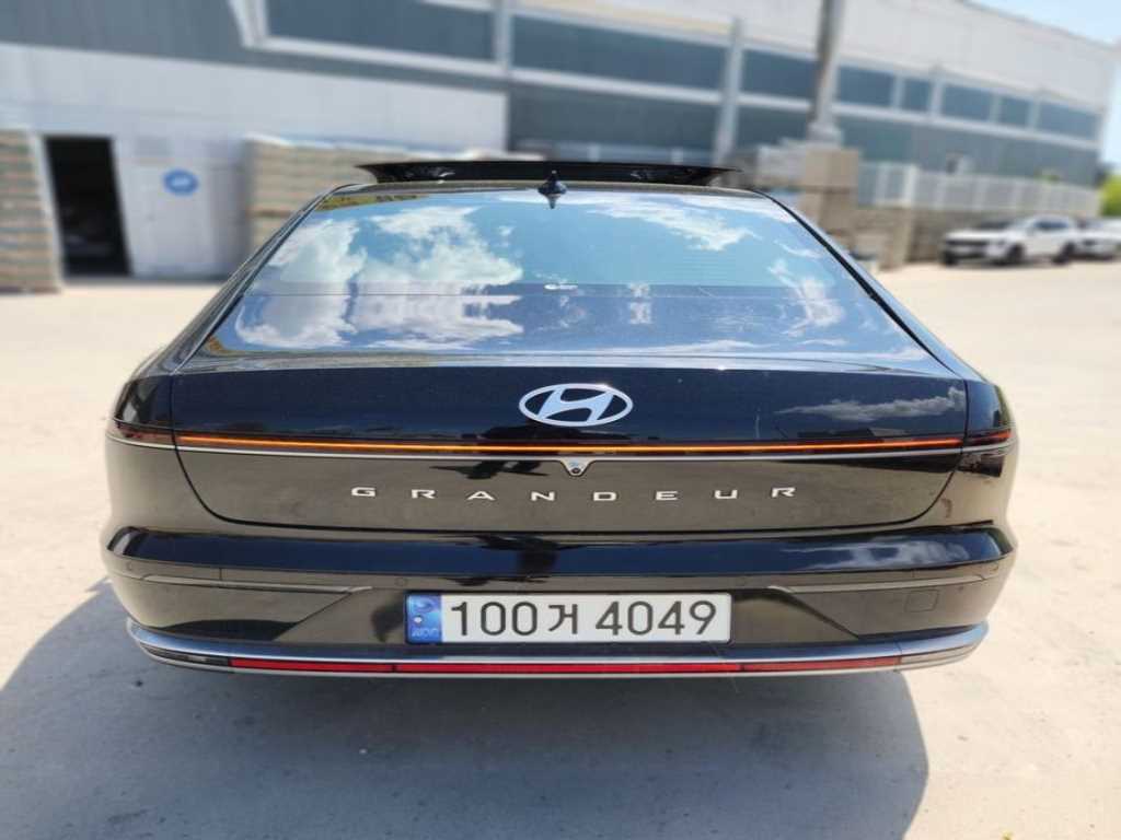 HYUNDAI Grandeur - Vista 2