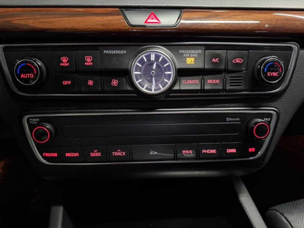 KIA K7 - Vista 11