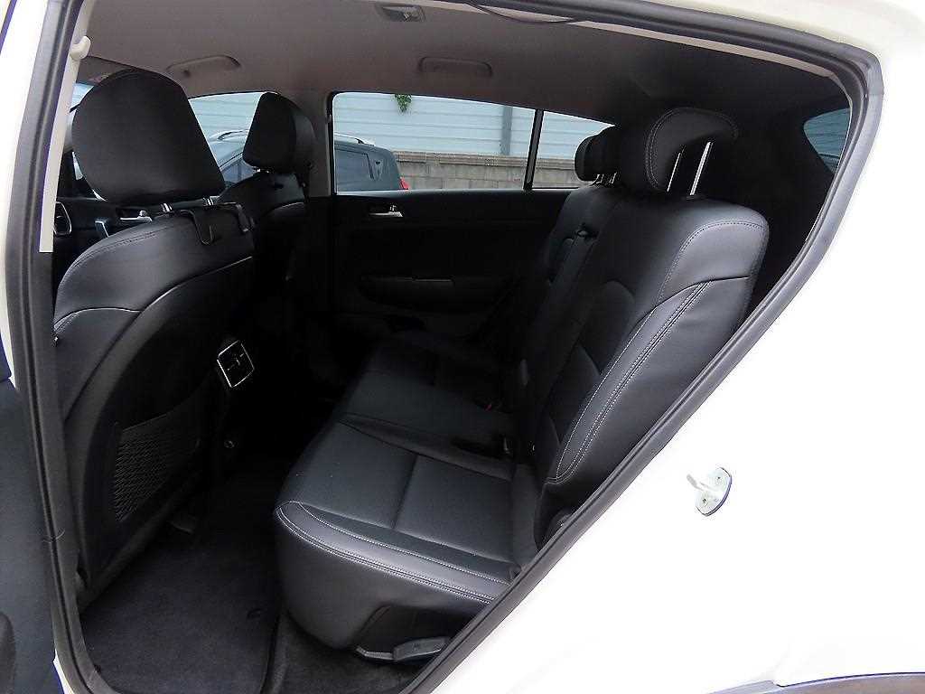 KIA Sportage - Vista 6