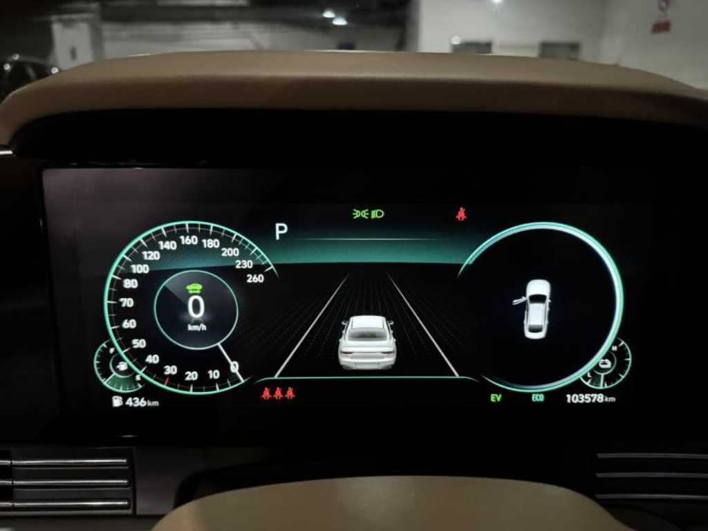 HYUNDAI Grandeur - Vista 11