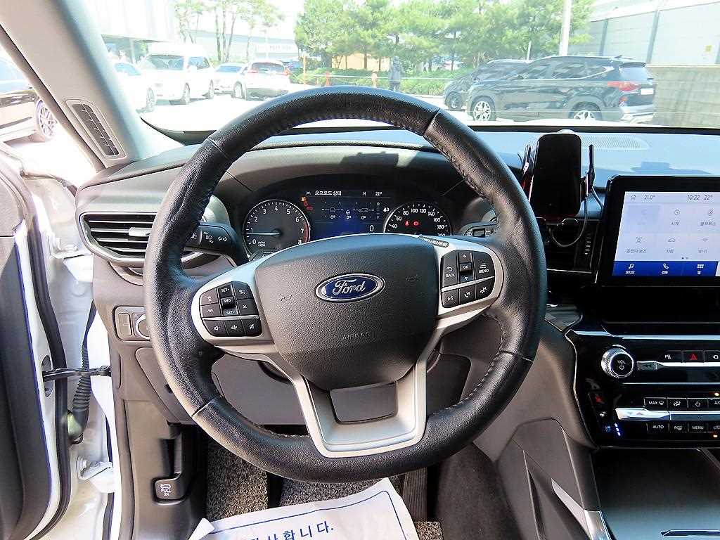 Ford Explorer - Vista 8