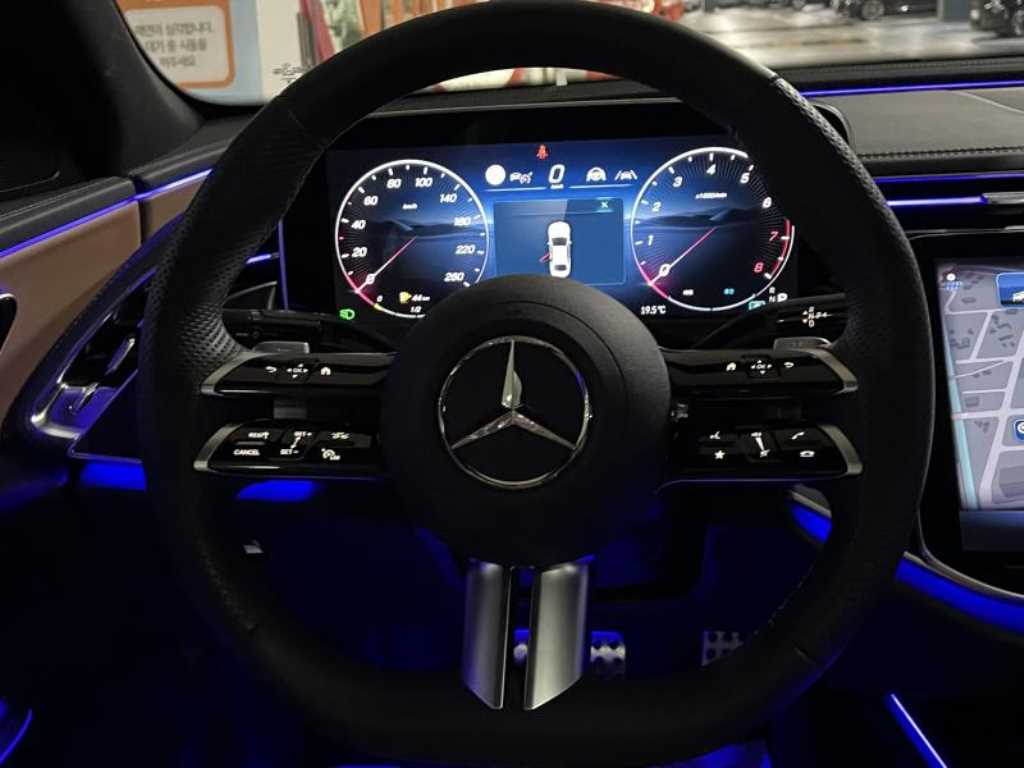 Mercedes Benz E class - Vista 10