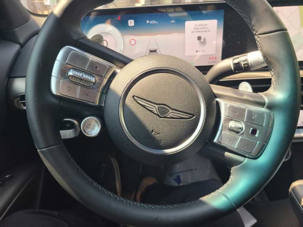 Genesis GV60 - Vista 12