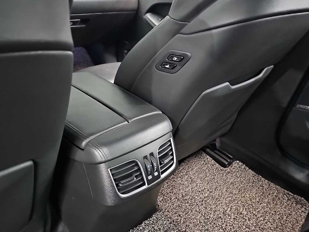 HYUNDAI Genesis 2016 Negro - Importación desde Corea - HF Imports Iquique - Foto 13