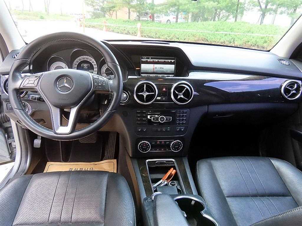 Mercedes Benz GLK Class - Vista 7