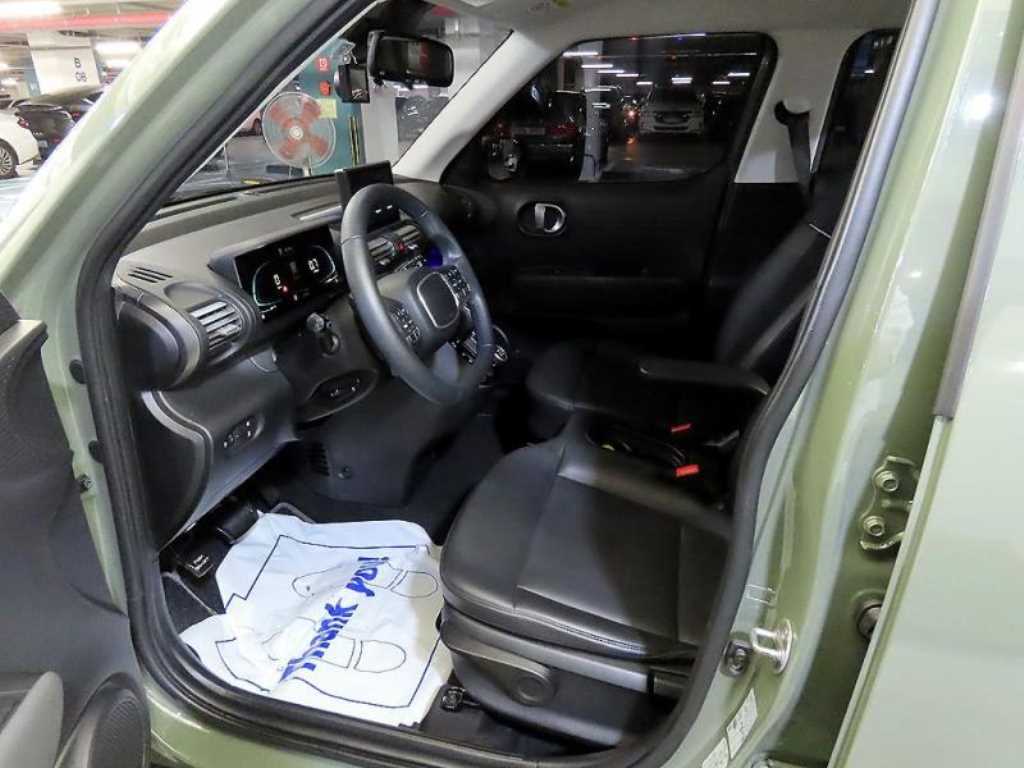 HYUNDAI Casper - Vista 6