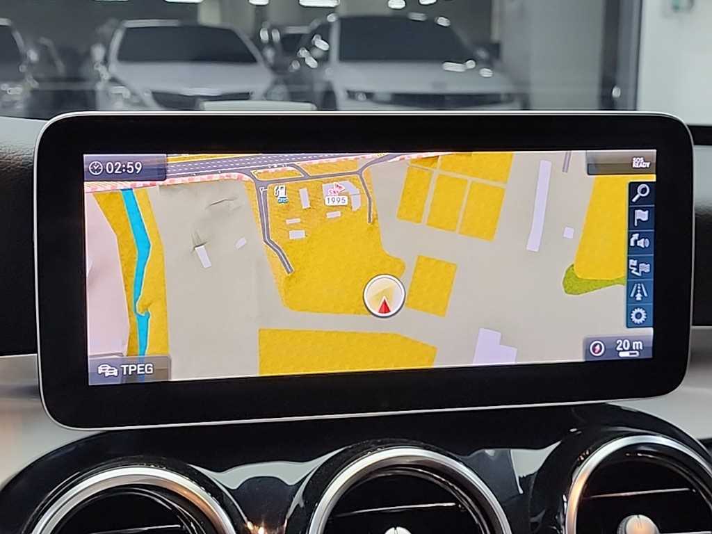Mercedes Benz C Class 2019 Azul - Importación desde Corea - HF Imports Iquique - Foto 13